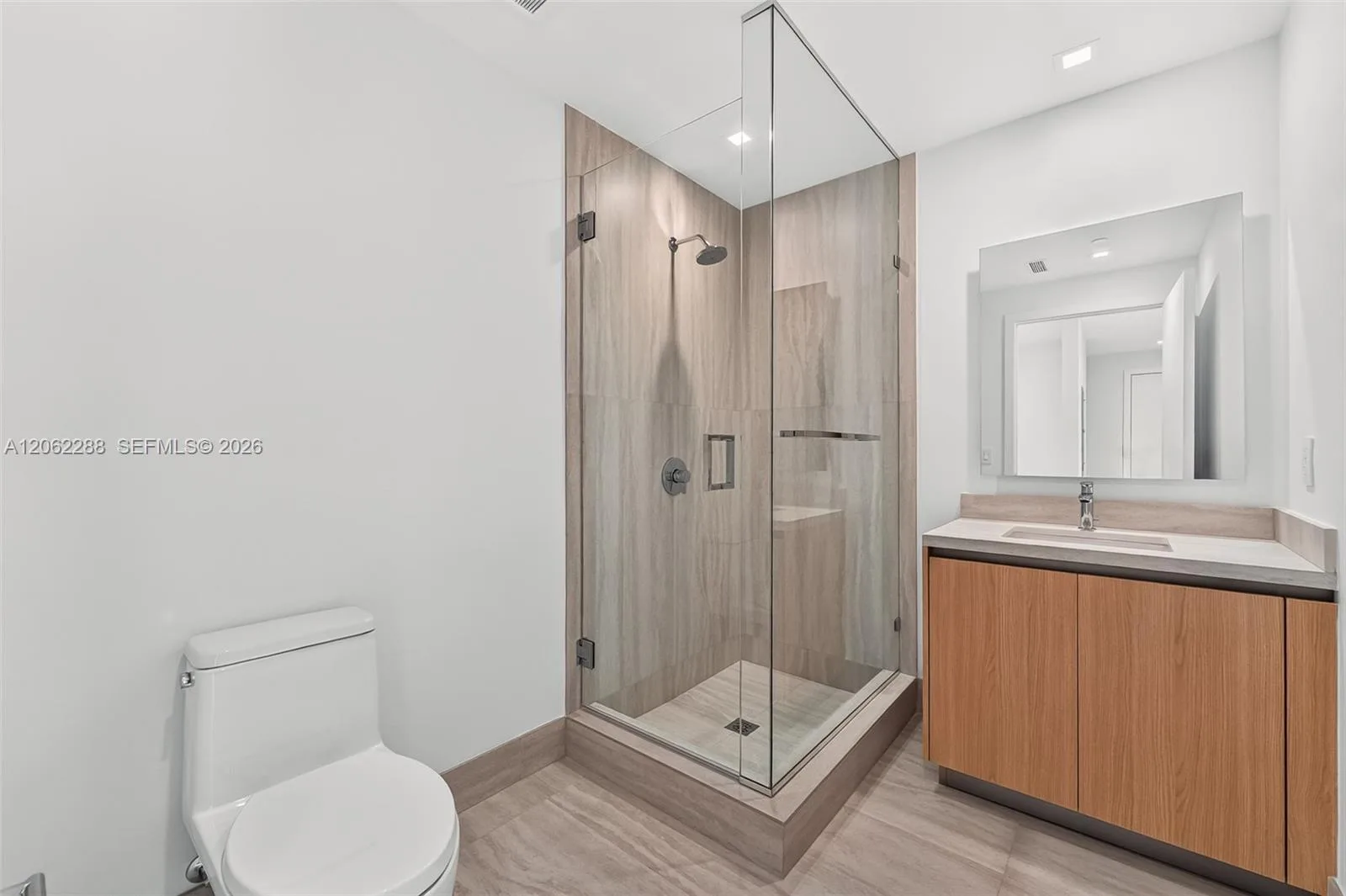 2411 Laguna Circle # 2011, North Miami, FL 33181 photo 13