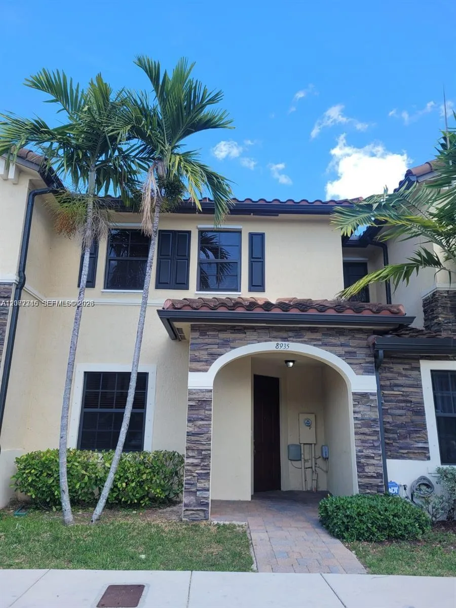 8935 W 35th Ln # 8935, Hialeah, FL 33018