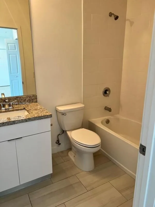 640 W 18th St # 107, Hialeah, FL 33010 photo 5