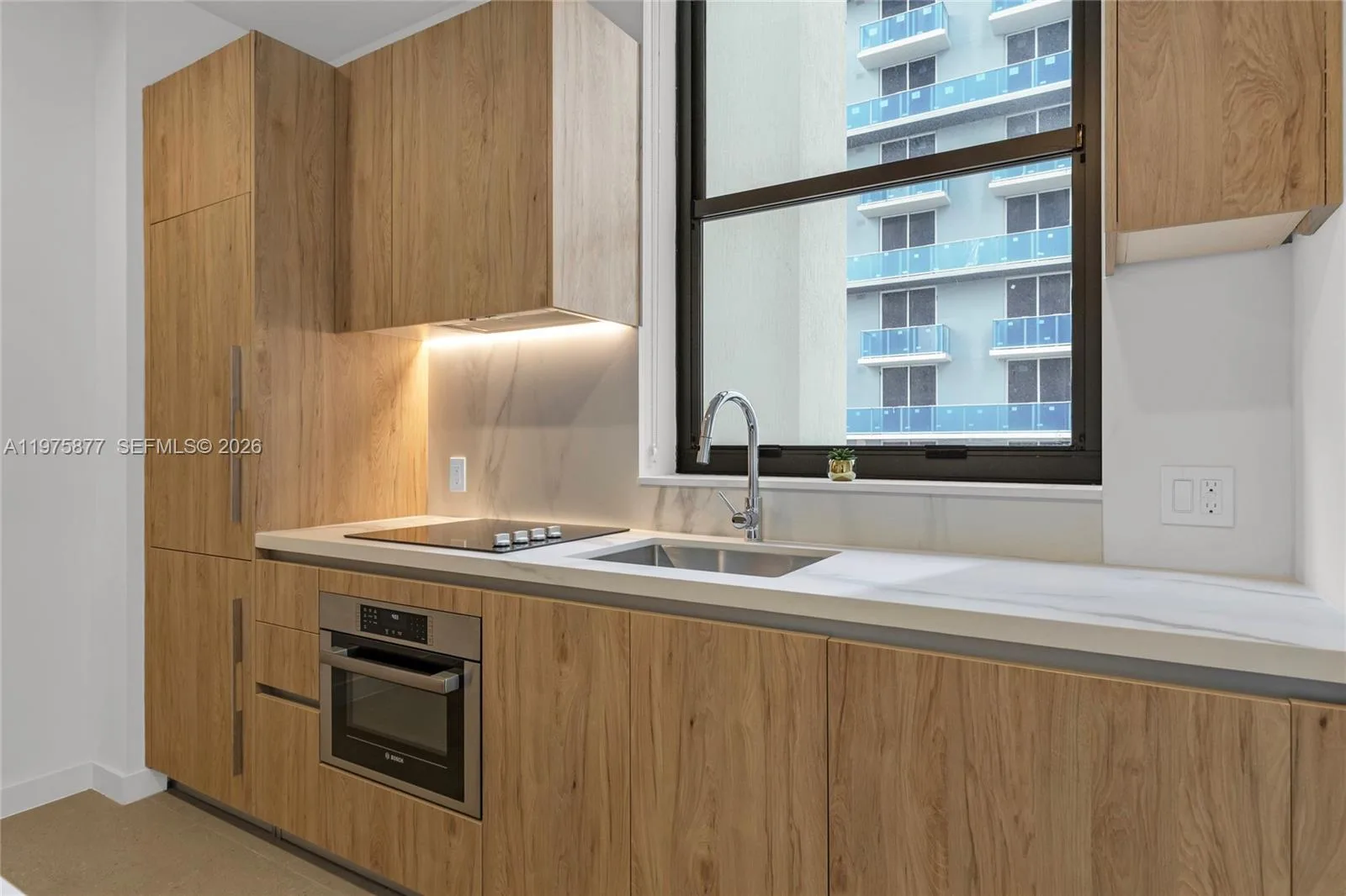 11 NE 6th St # 407, Miami, FL 33132 photo 10