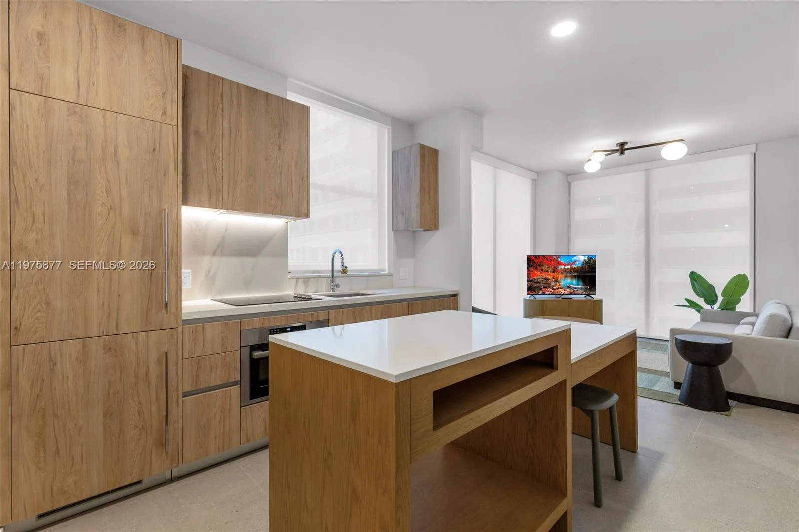 11 NE 6th St # 407, Miami, FL 33132 photo 11