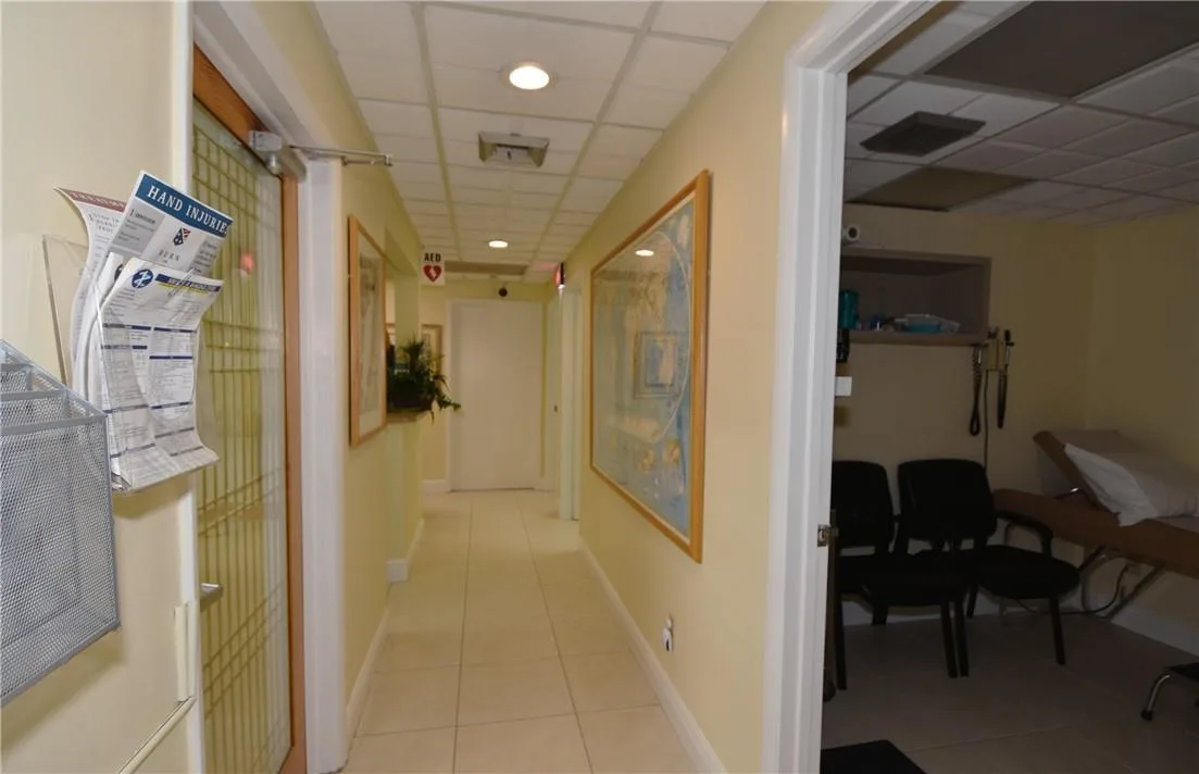 1820 E Commercial Boulevard, Fort Lauderdale, FL 33308 photo 7