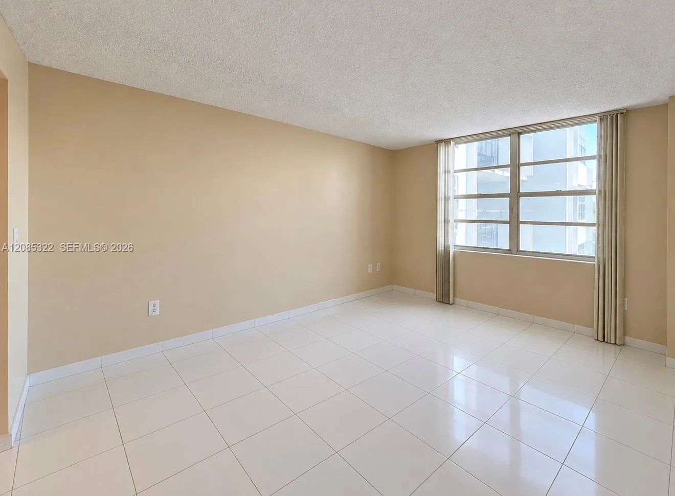 2750 NE 183rd St # 601, Aventura, FL 33160