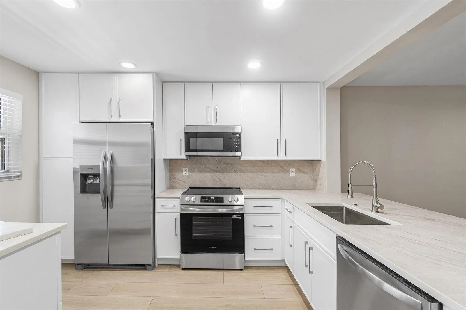 2905 SW 22nd Avenue # 202, Delray Beach, FL 33445