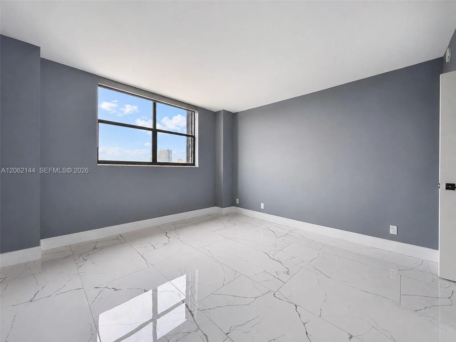 290 174th St # 1005, Sunny Isles Beach, FL 33160 photo 10