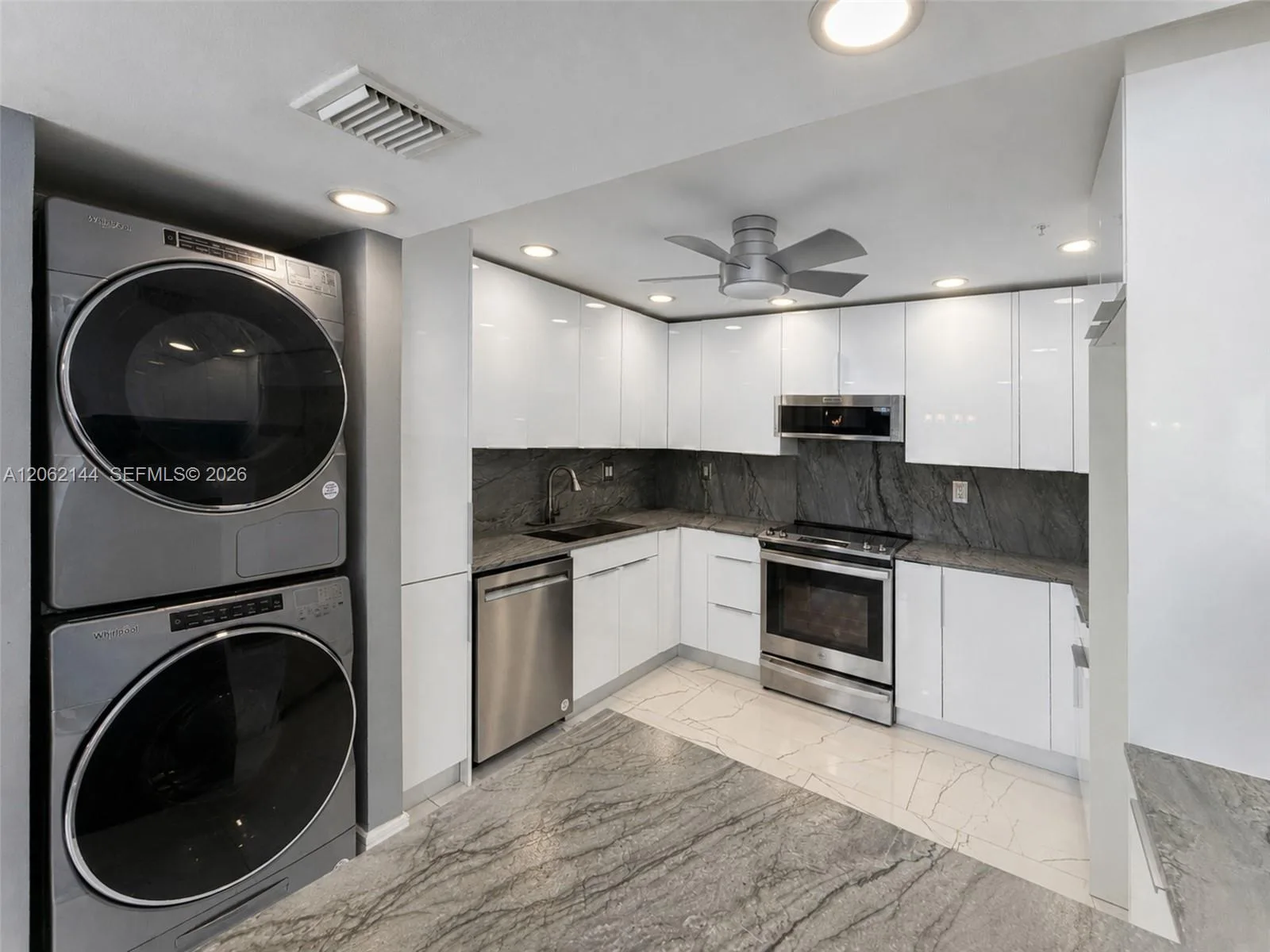 290 174th St # 1005, Sunny Isles Beach, FL 33160 photo 2