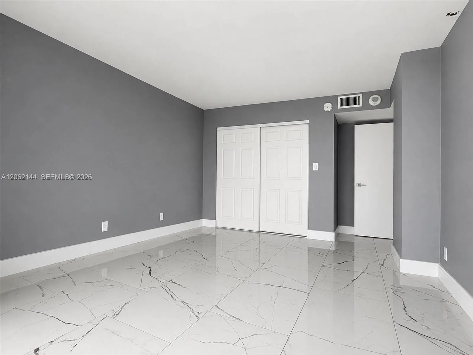 290 174th St # 1005, Sunny Isles Beach, FL 33160 photo 6
