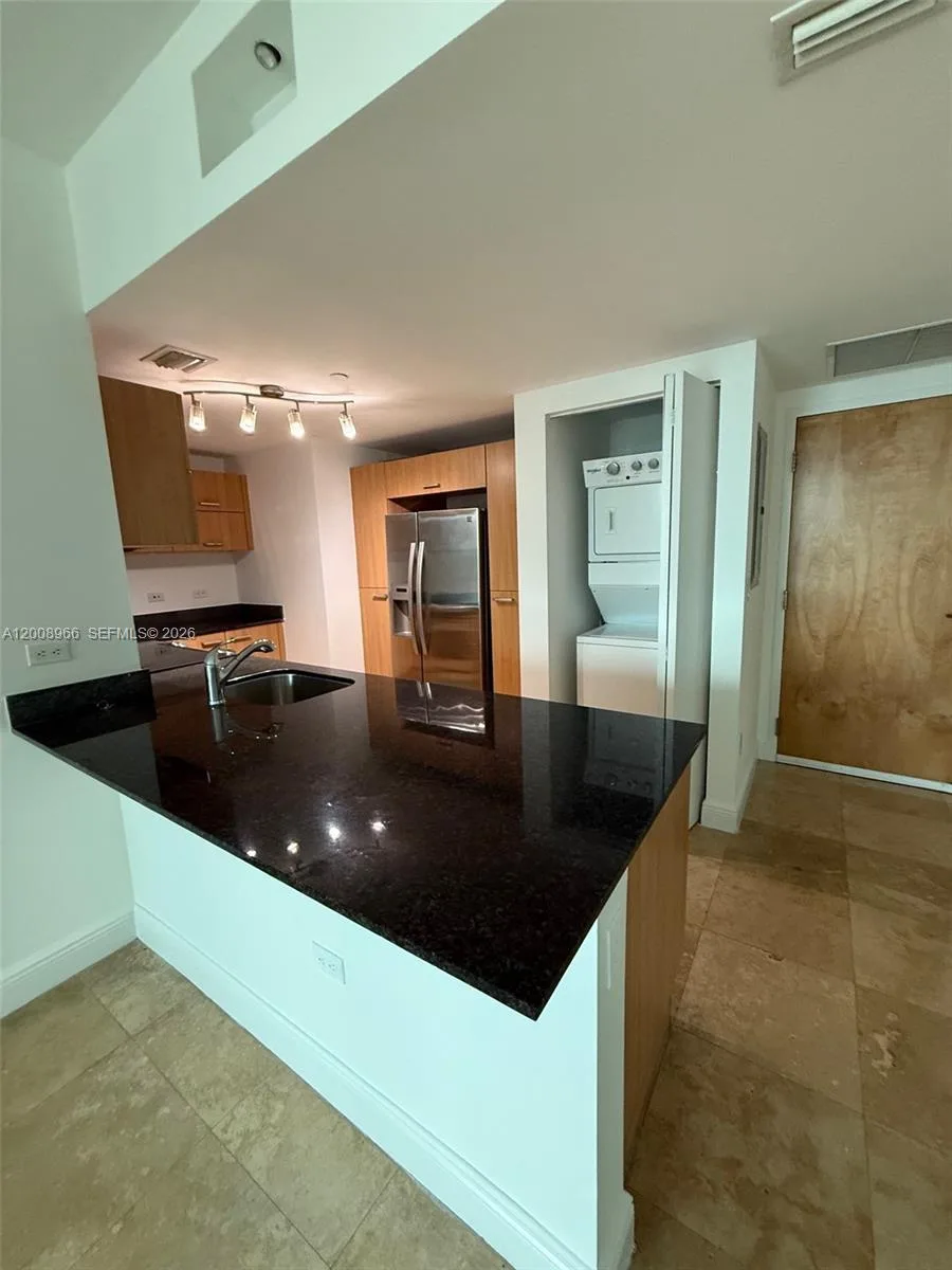 350 S Miami Ave # 2603, Miami, FL 33130 photo 2