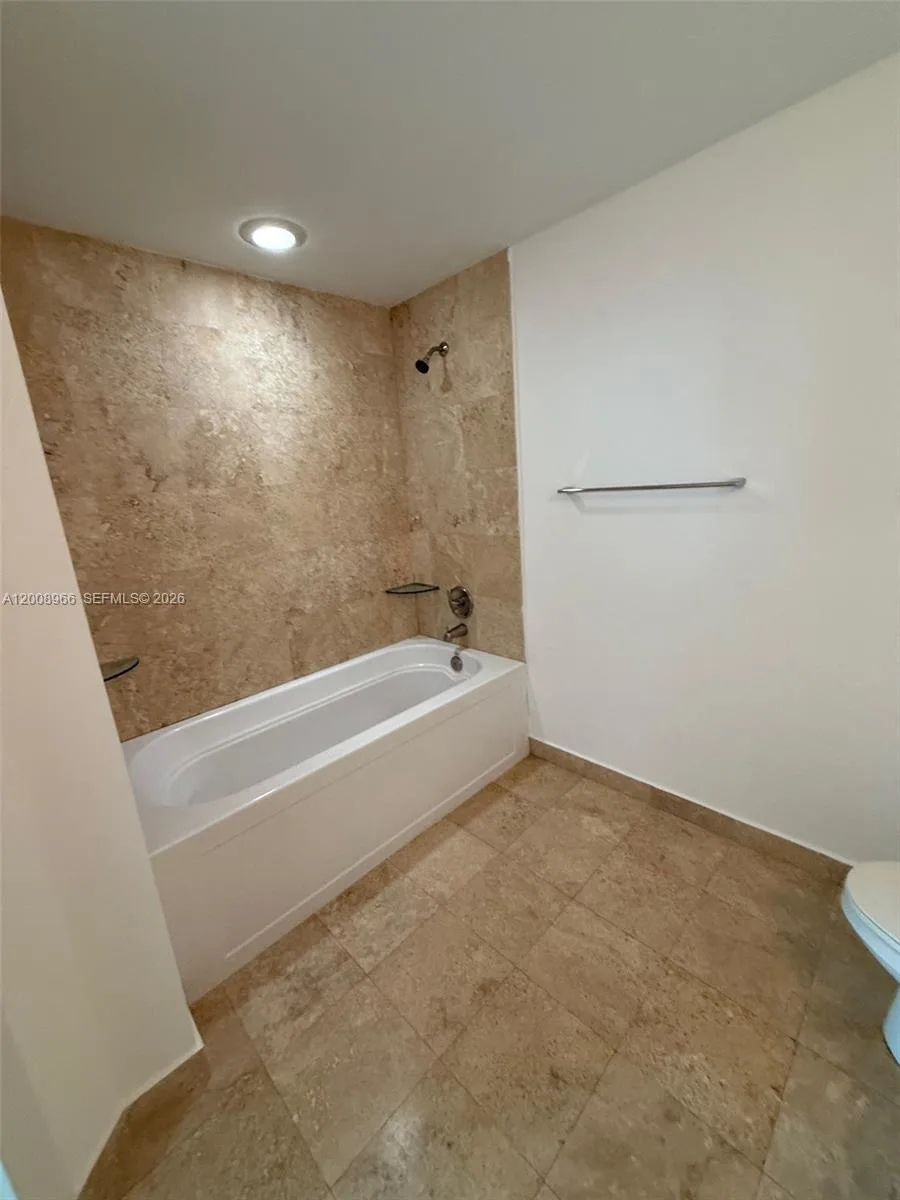 350 S Miami Ave # 2603, Miami, FL 33130 photo 5