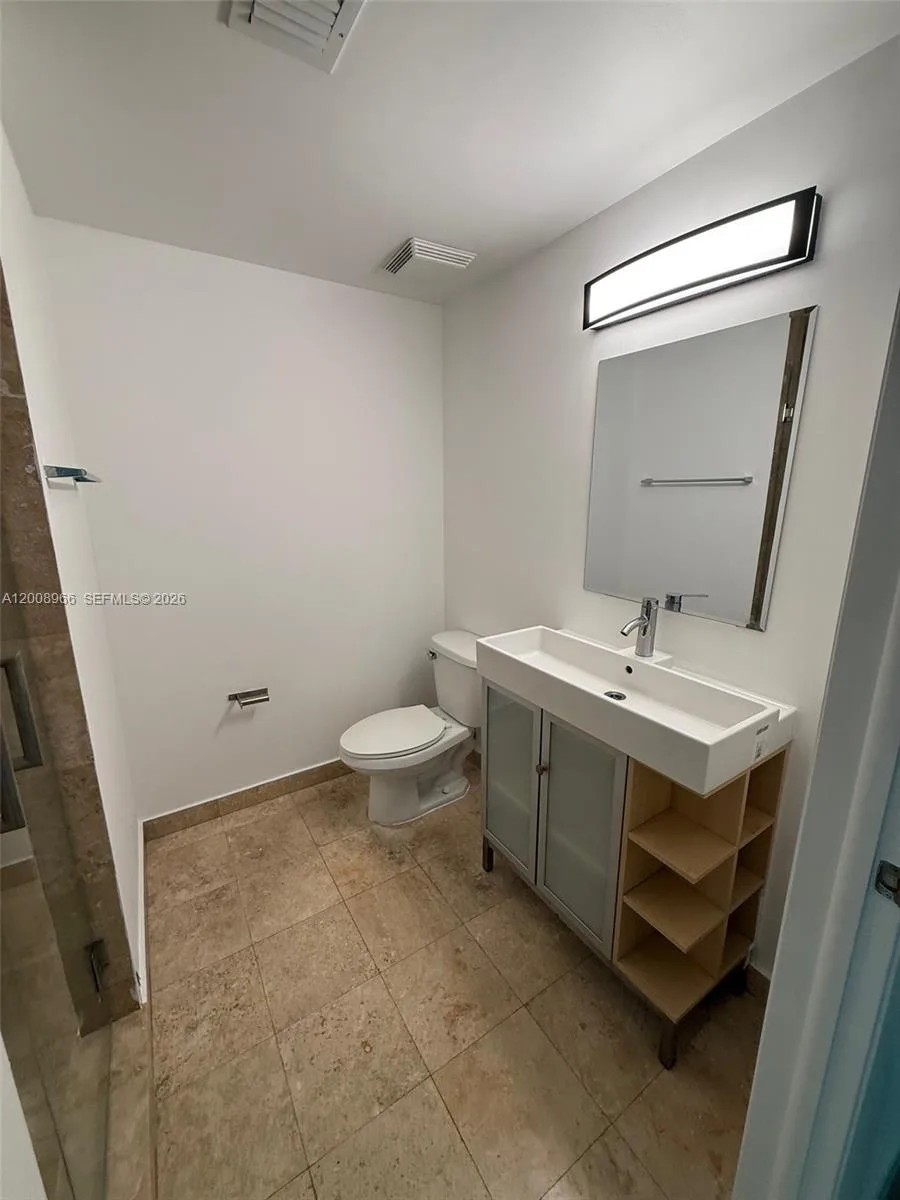 350 S Miami Ave # 2603, Miami, FL 33130 photo 9
