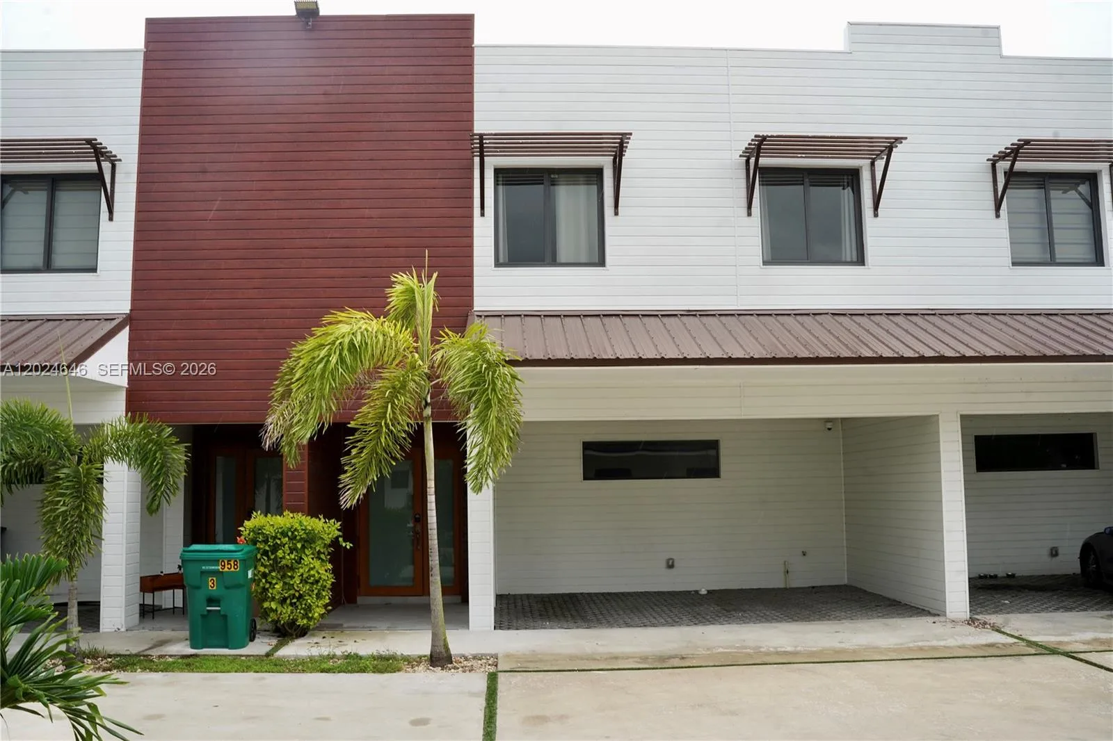 958 NW 10th St # 4, Florida City, FL 33034