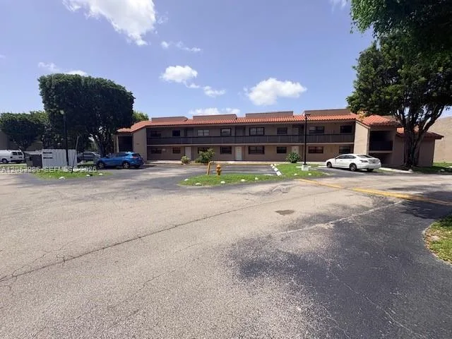 220 W Park Dr # 104-3, Miami, FL 33172