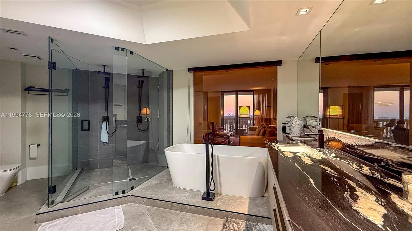 2000 Island Blvd # 2404, Aventura, FL 33160 photo 10