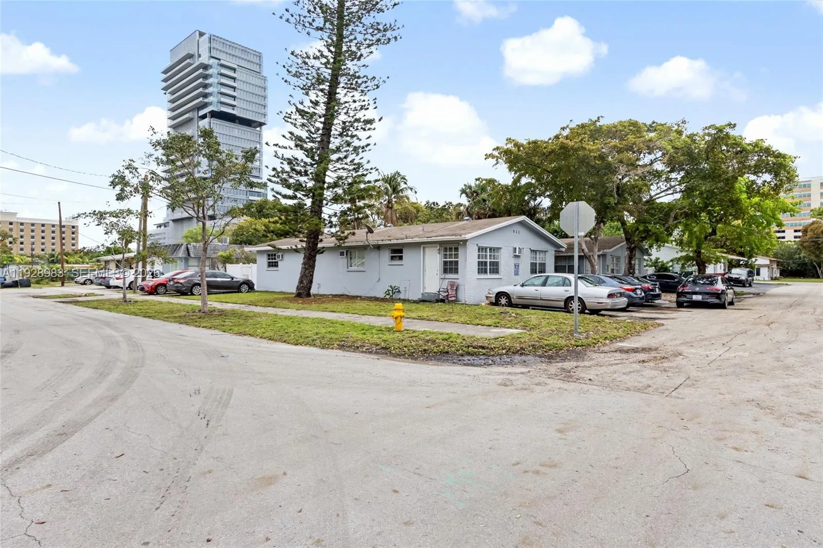 923 SE 2nd Ave # 1-6, Hallandale Beach, FL 33009 photo 6