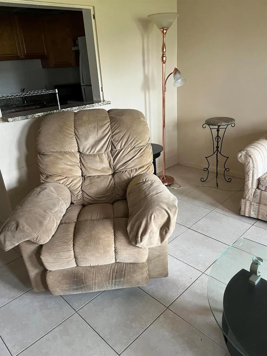 50 Dorchester C, West Palm Beach, FL 33417 photo 4