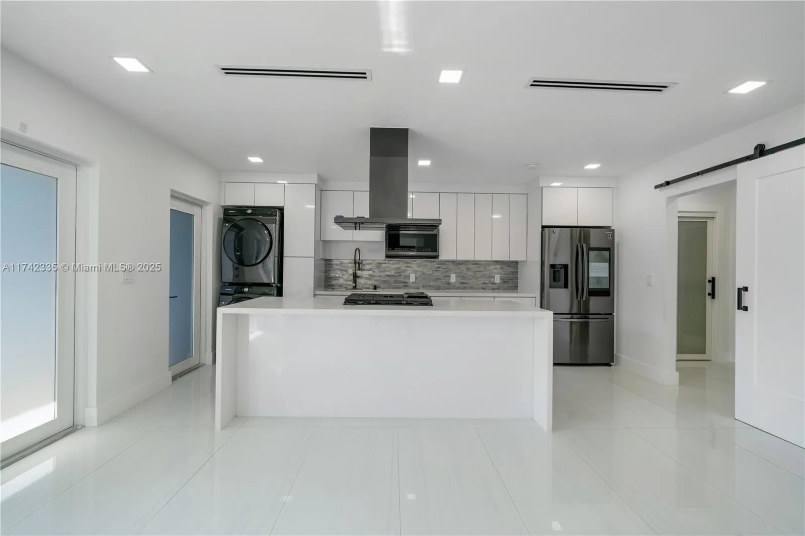 2700 NE 135th St # 32, North Miami, FL 33181 photo 13