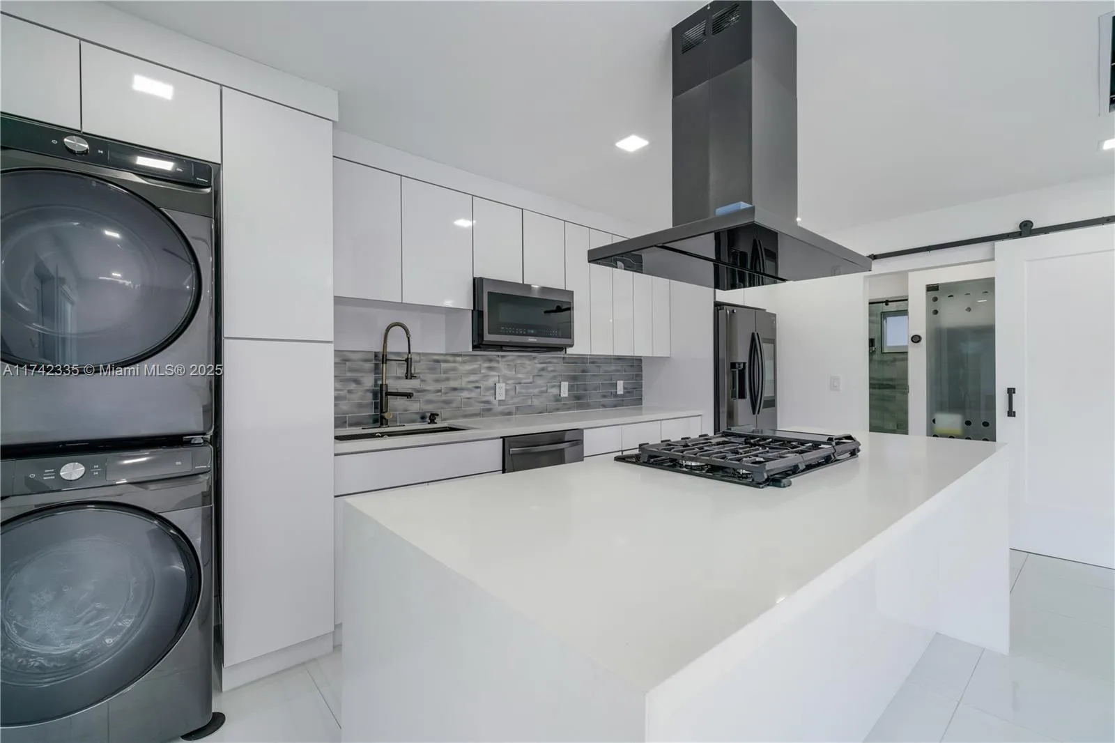 2700 NE 135th St # 32, North Miami, FL 33181 photo 9
