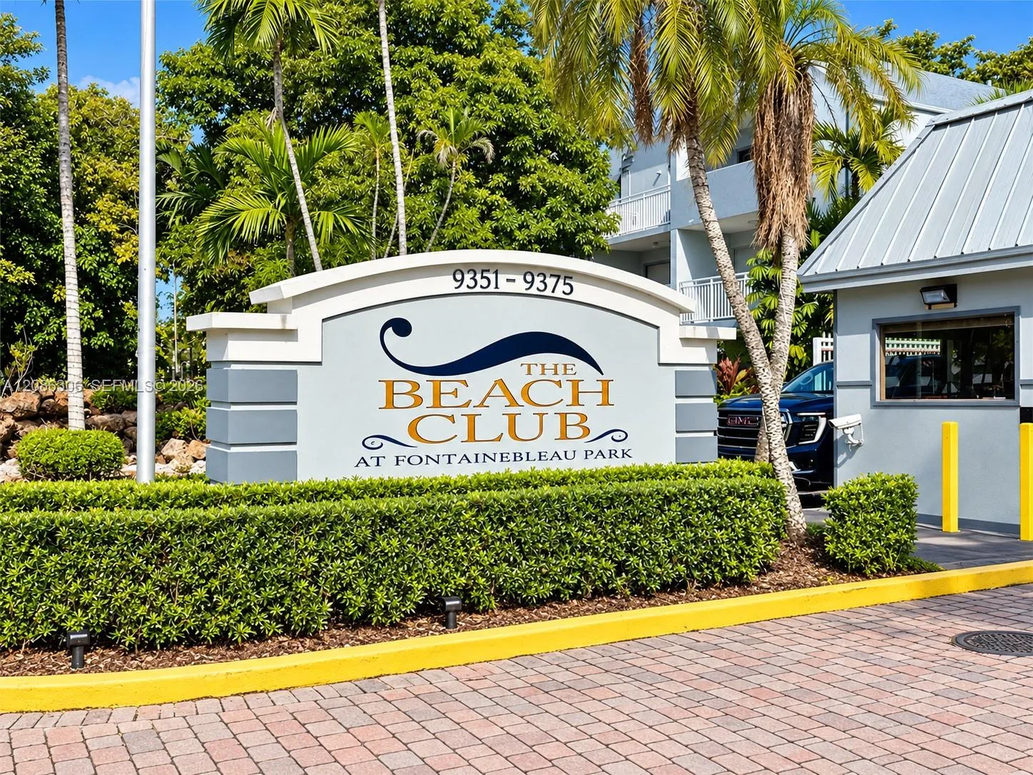 9353 Fontainebleau Blvd # A105, Miami, FL 33172