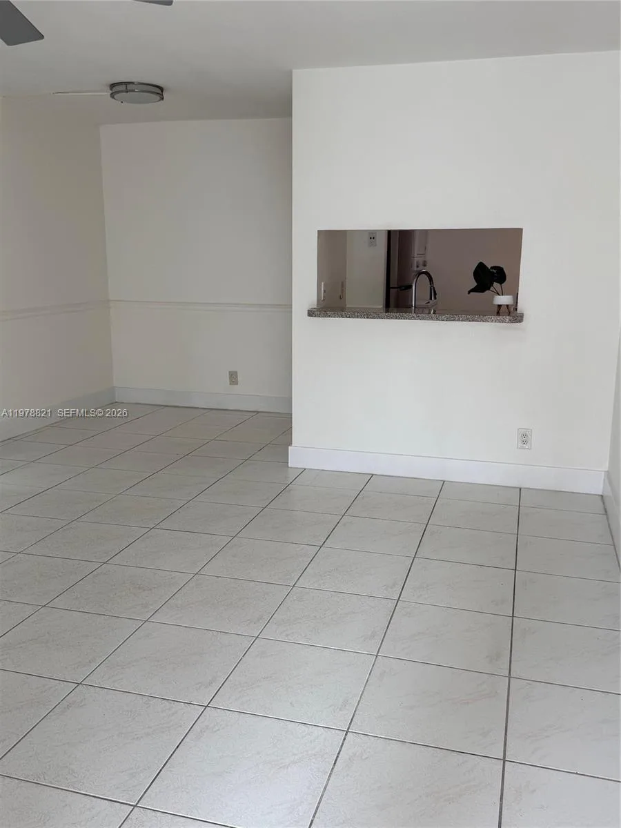 1001 Twin lakes Dr. # 29-D, Coral Springs, FL 33071 photo 4