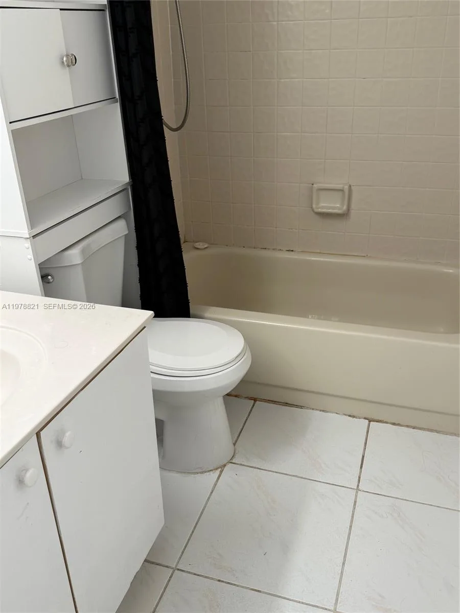 1001 Twin lakes Dr. # 29-D, Coral Springs, FL 33071 photo 6