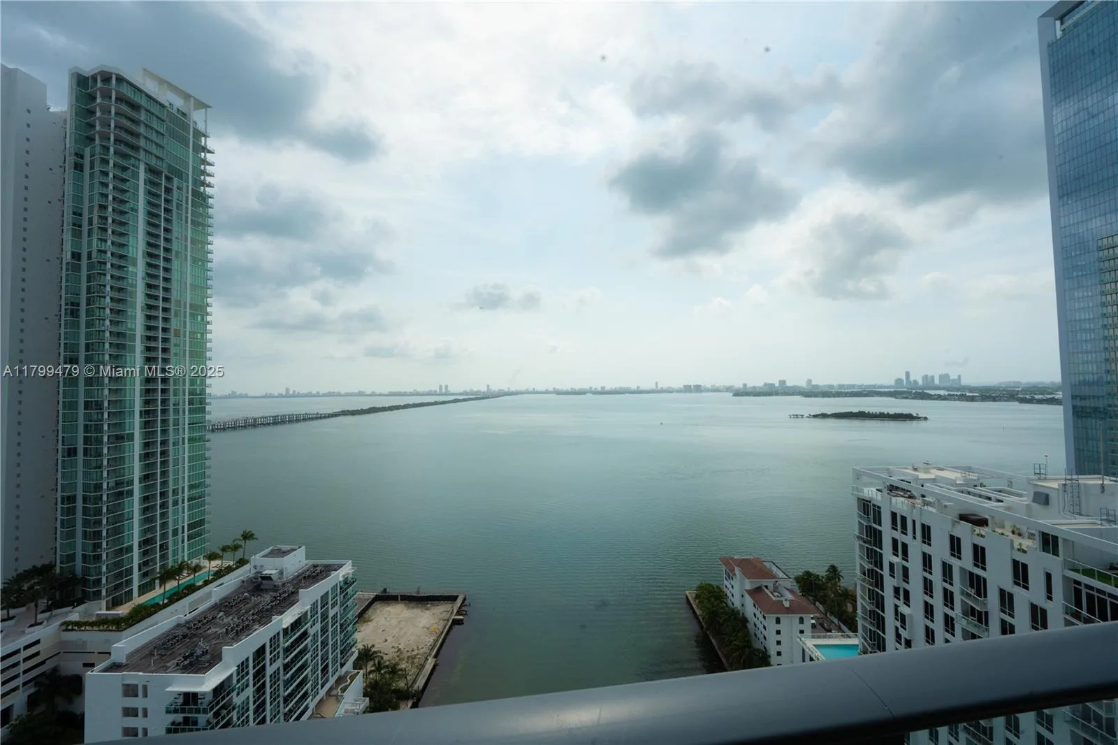 460 NE 28th St # 2605, Miami, FL 33137