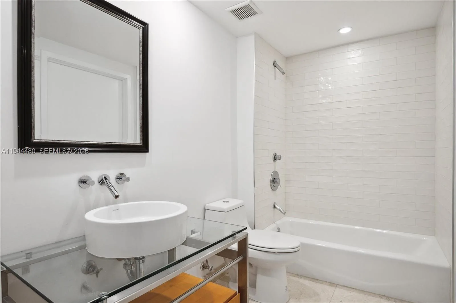 6000 Collins Ave # 307, Miami Beach, FL 33140 photo 11