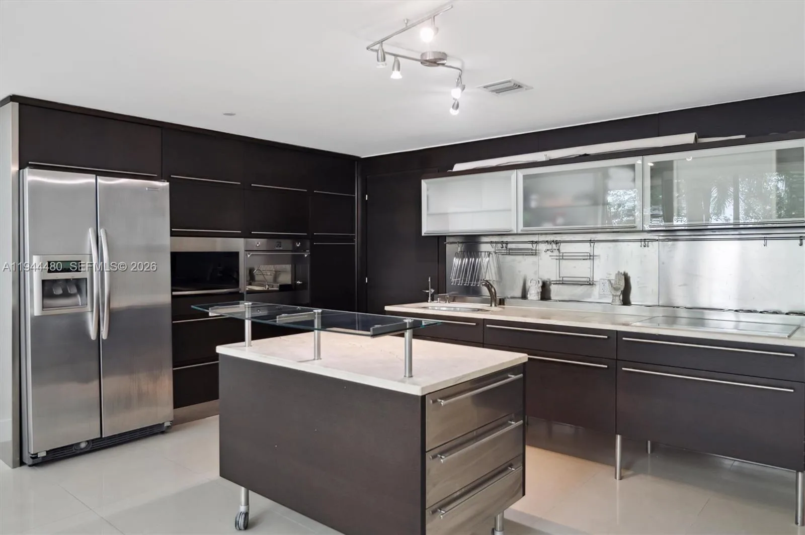 6000 Collins Ave # 307, Miami Beach, FL 33140 photo 4