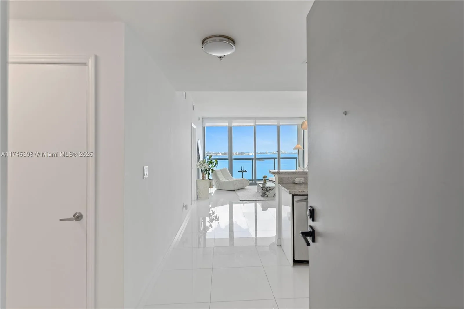 601 NE 36th St # 3011, Miami, FL 33137