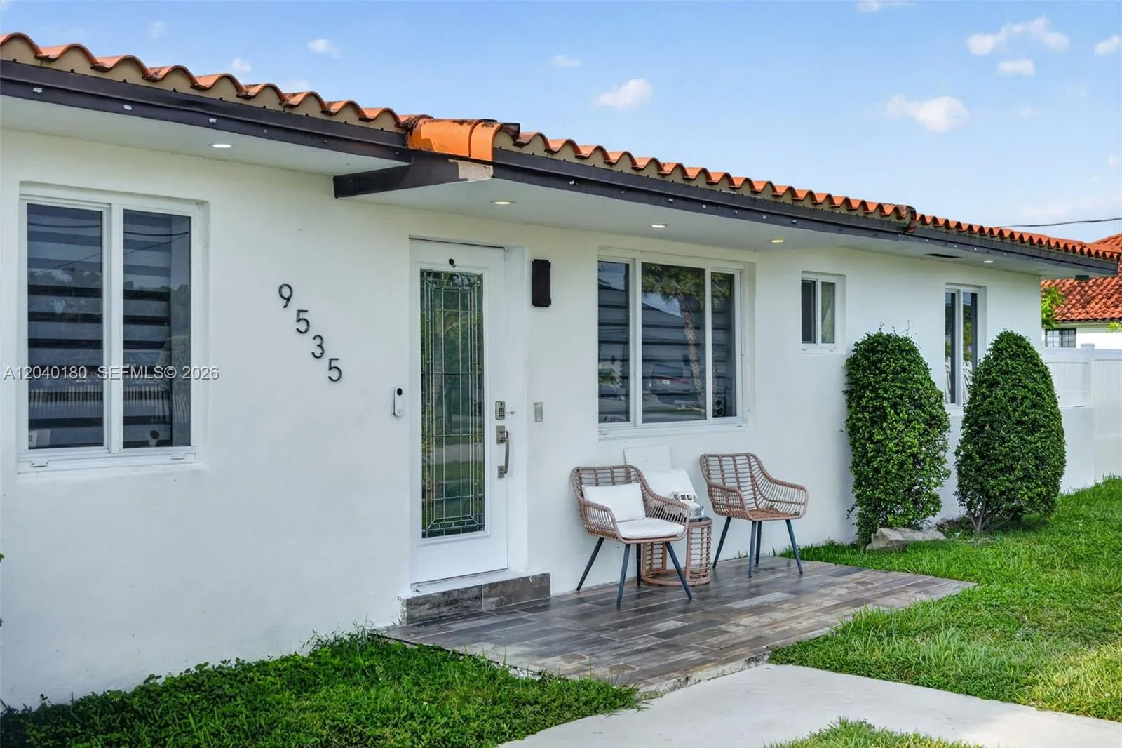 9535 SW 42nd St, Miami, FL 33165 photo 2