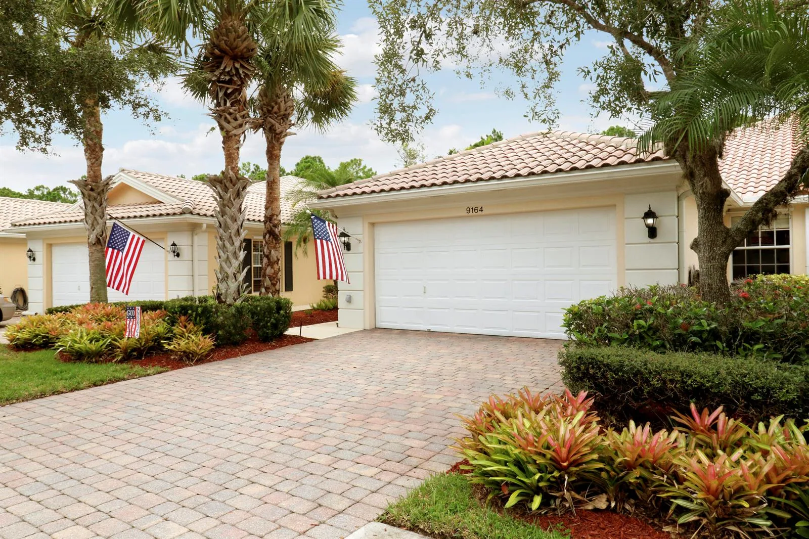 9164 SE Hawks Nest Court, Hobe Sound, FL 33455 photo 2
