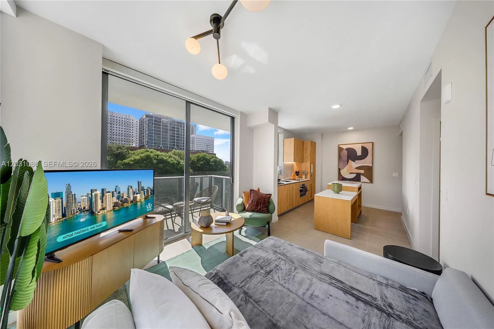 11 NE 6th St # 301, Miami, FL 33132 photo 2