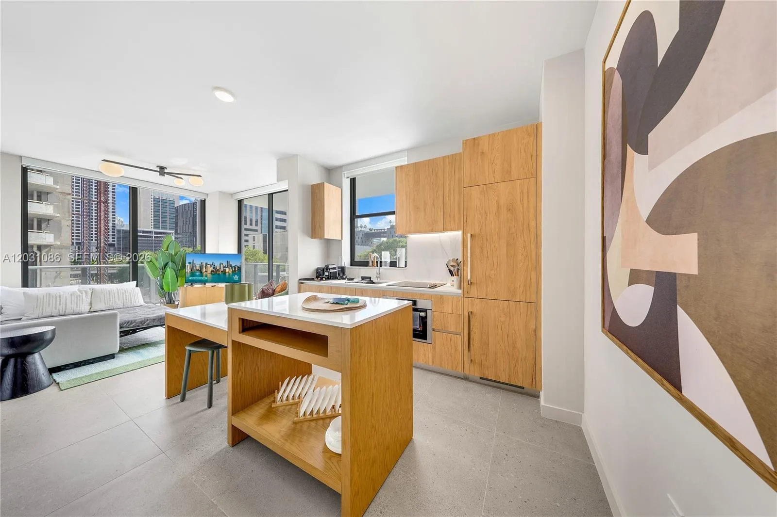 11 NE 6th St # 301, Miami, FL 33132 photo 3