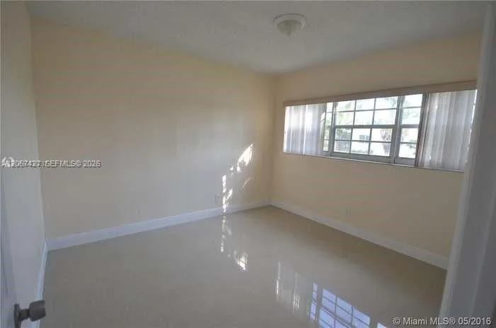 8441 SW 32nd Ter, Miami, FL 33155 photo 5