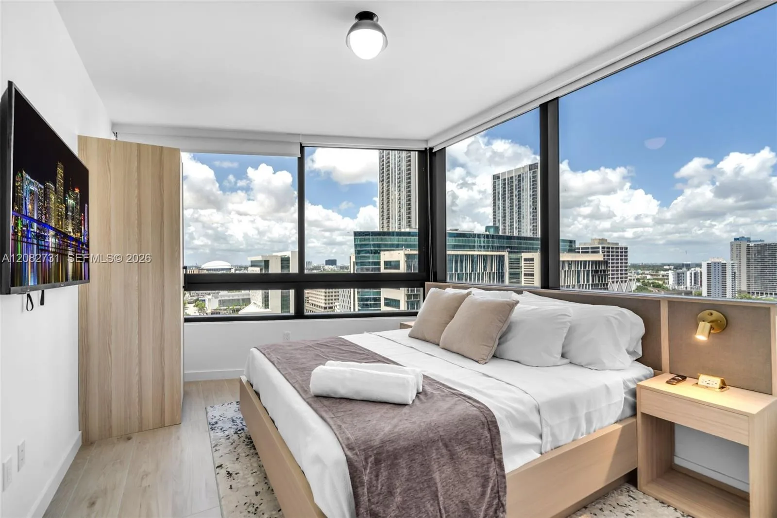 225 N Miami Ave # 2002, Miami, FL 33128