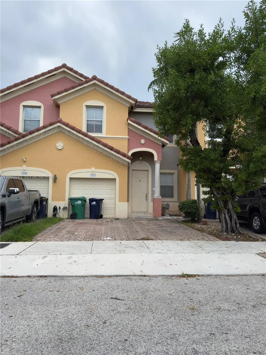 7978 SW 166th Pl, Miami, FL 33193
