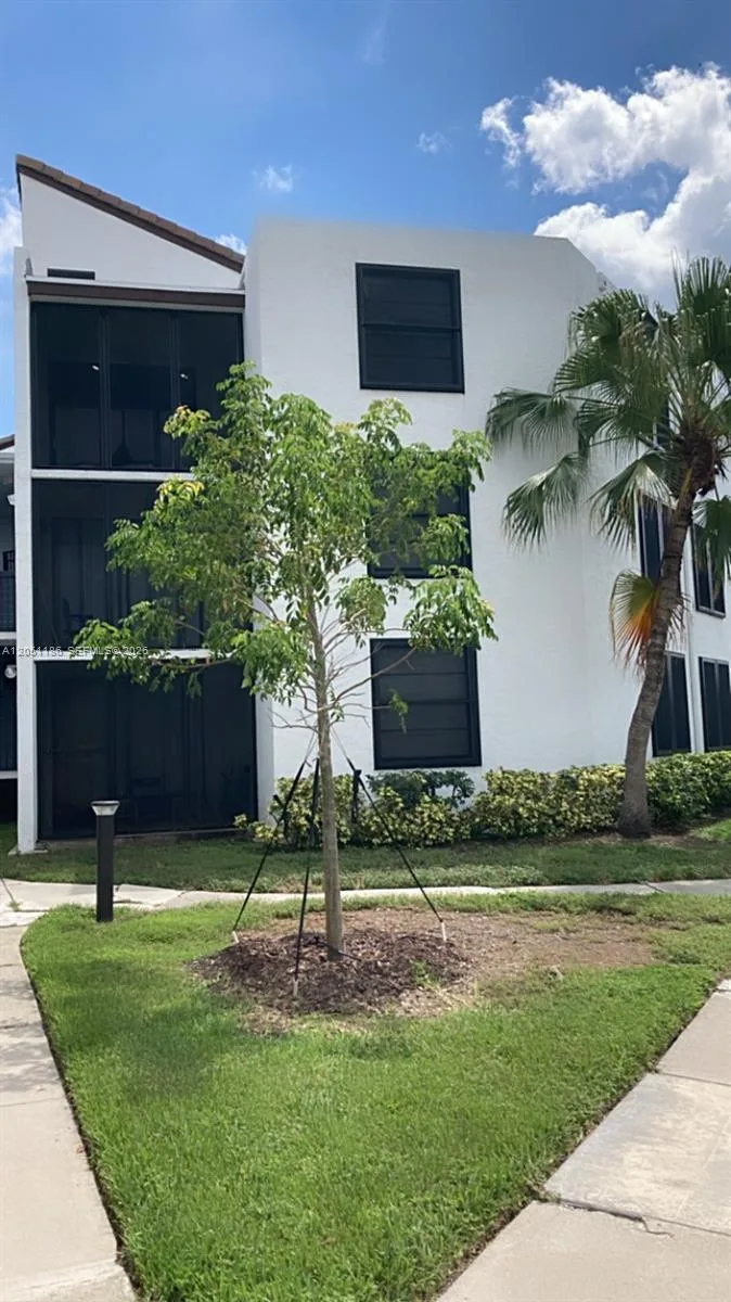 212 Lake Pointe Dr # 307, Oakland Park, FL 33309 photo 13