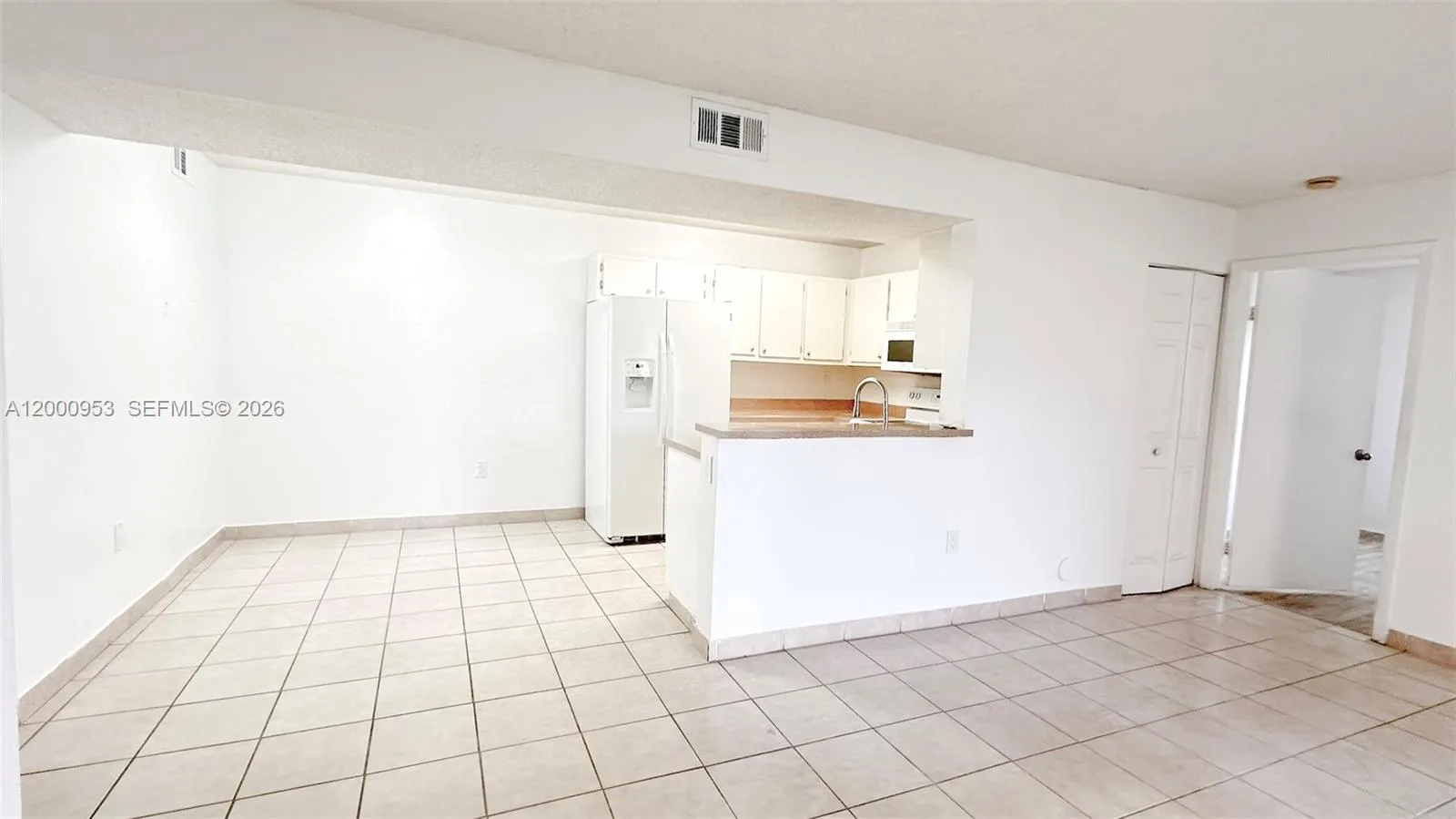 9491 S Palm Cir S # 103, Pembroke Pines, FL 33025 photo 11