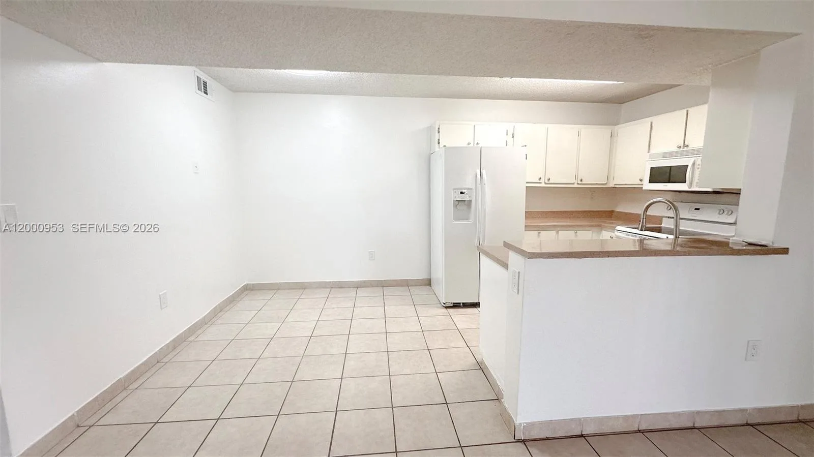 9491 S Palm Cir S # 103, Pembroke Pines, FL 33025 photo 3