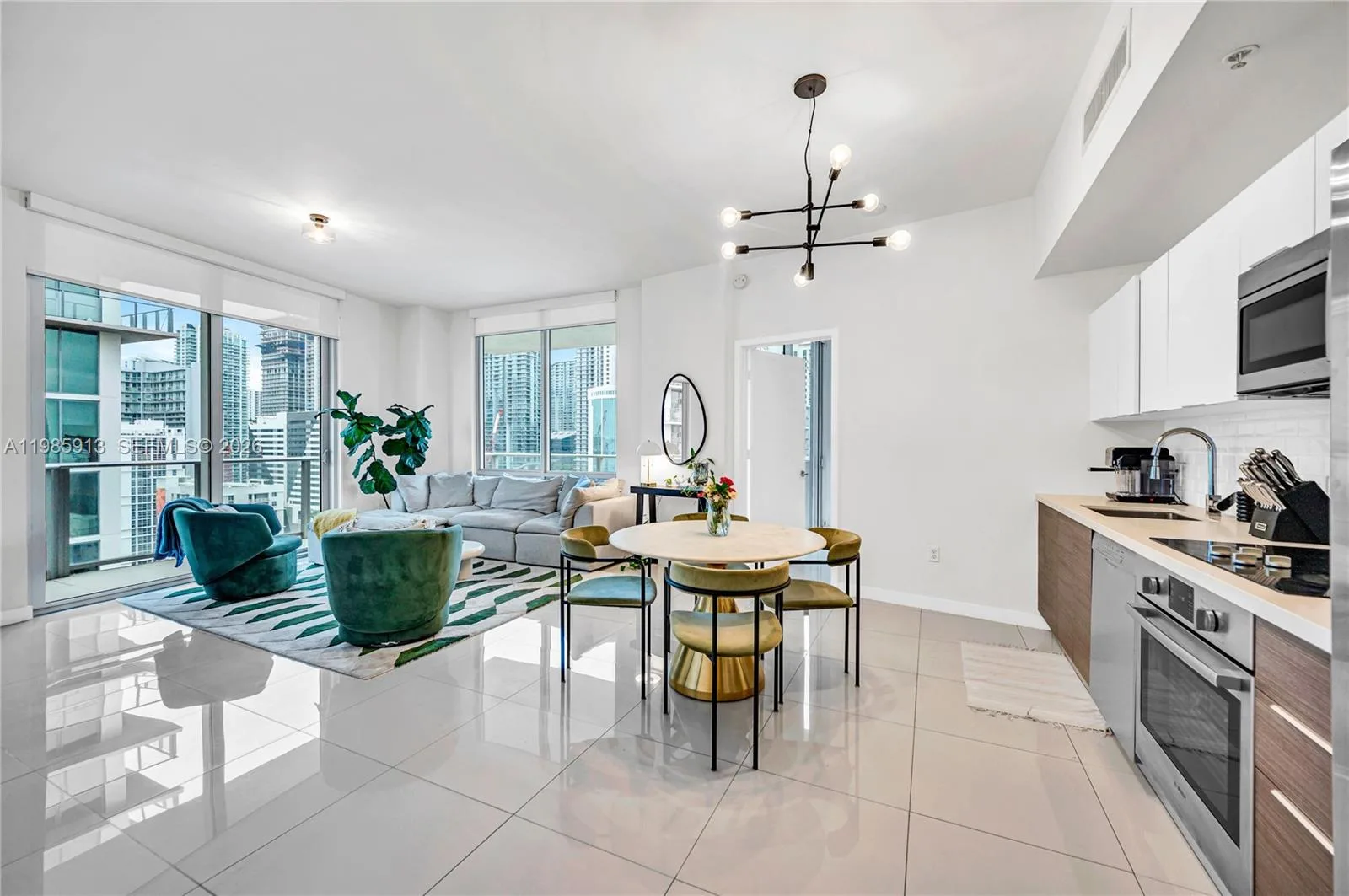 1010 SW 2nd Ave # 2004, Miami, FL 33130 photo 12
