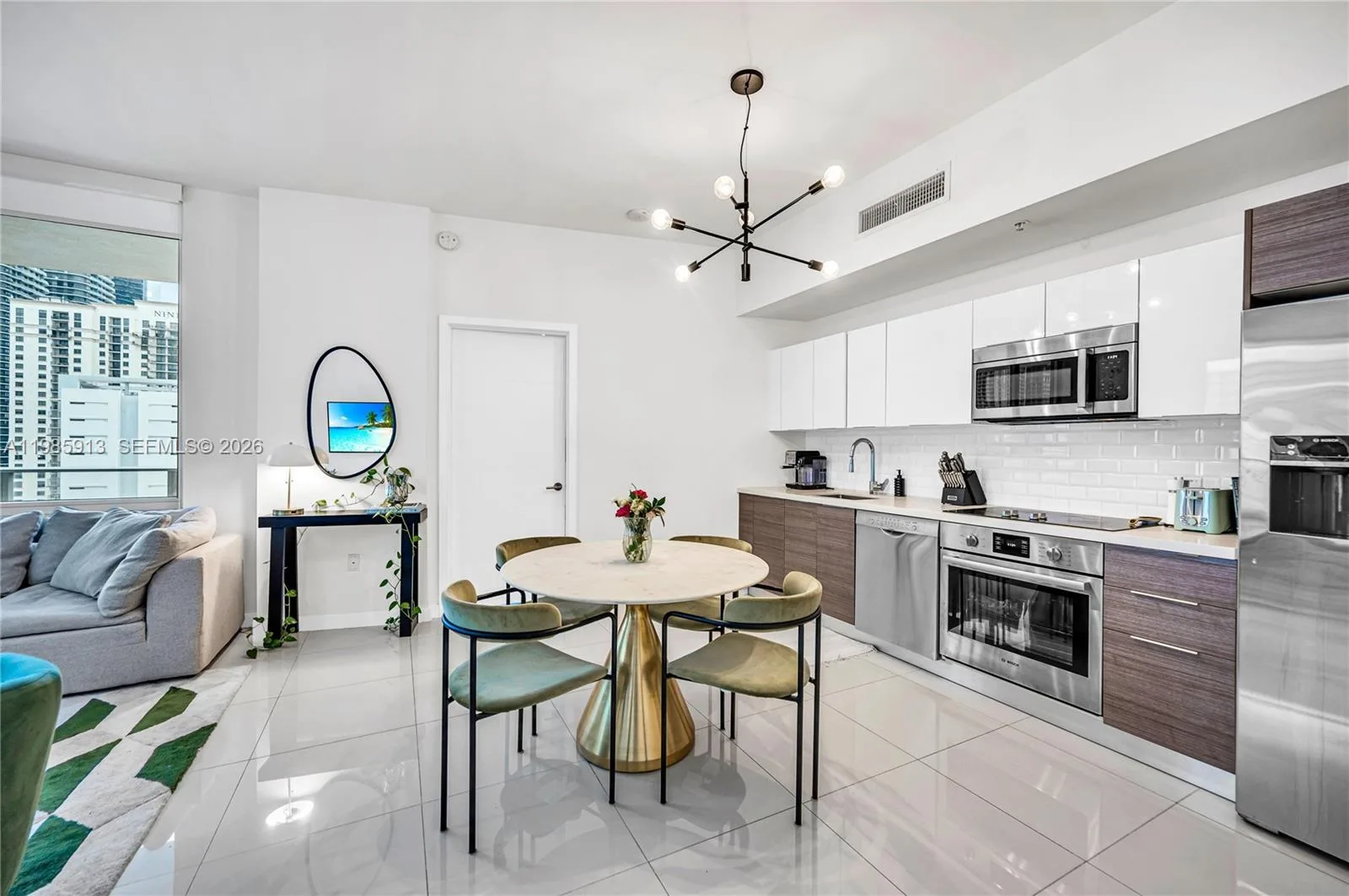 1010 SW 2nd Ave # 2004, Miami, FL 33130 photo 7