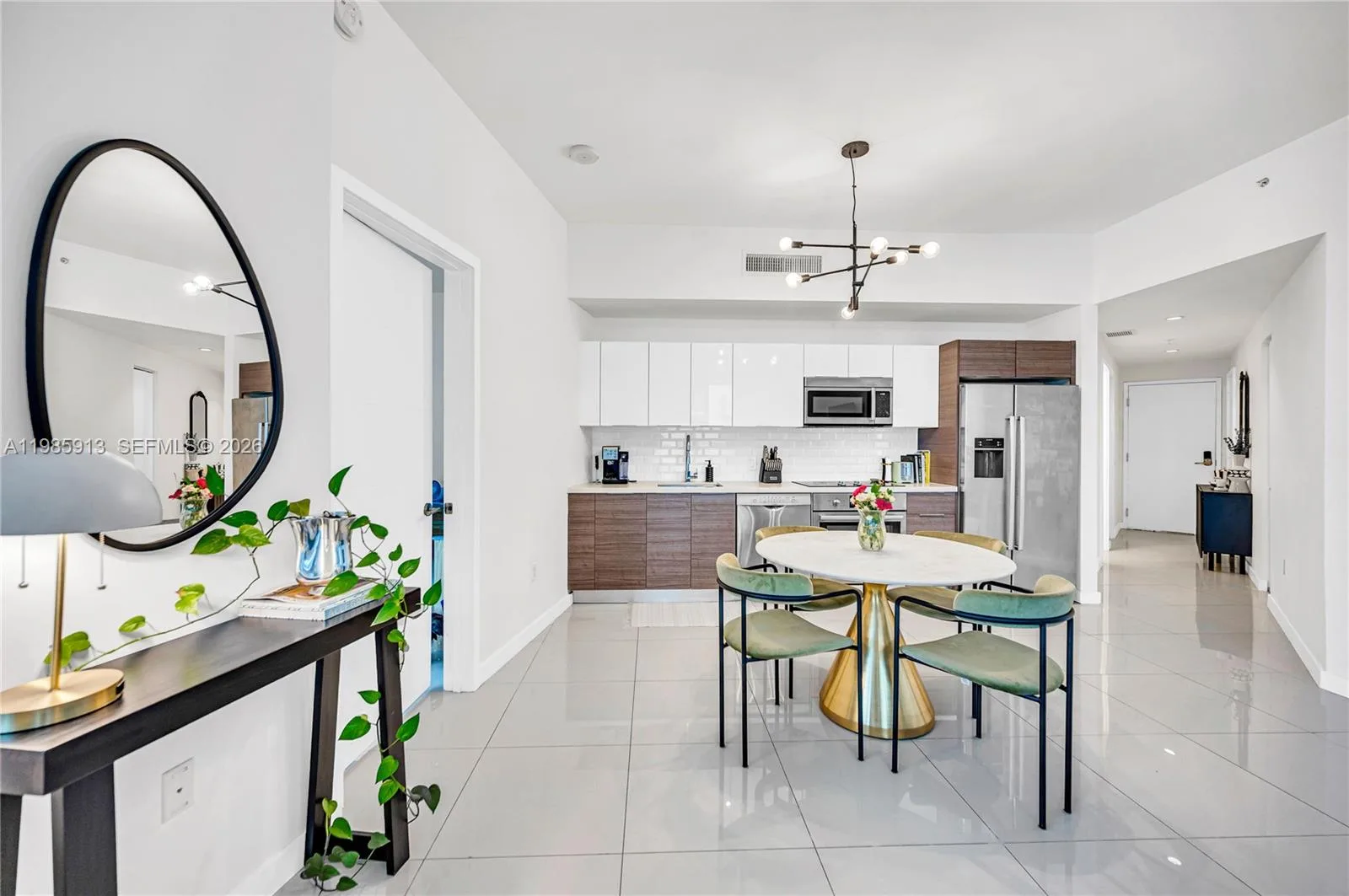 1010 SW 2nd Ave # 2004, Miami, FL 33130 photo 9