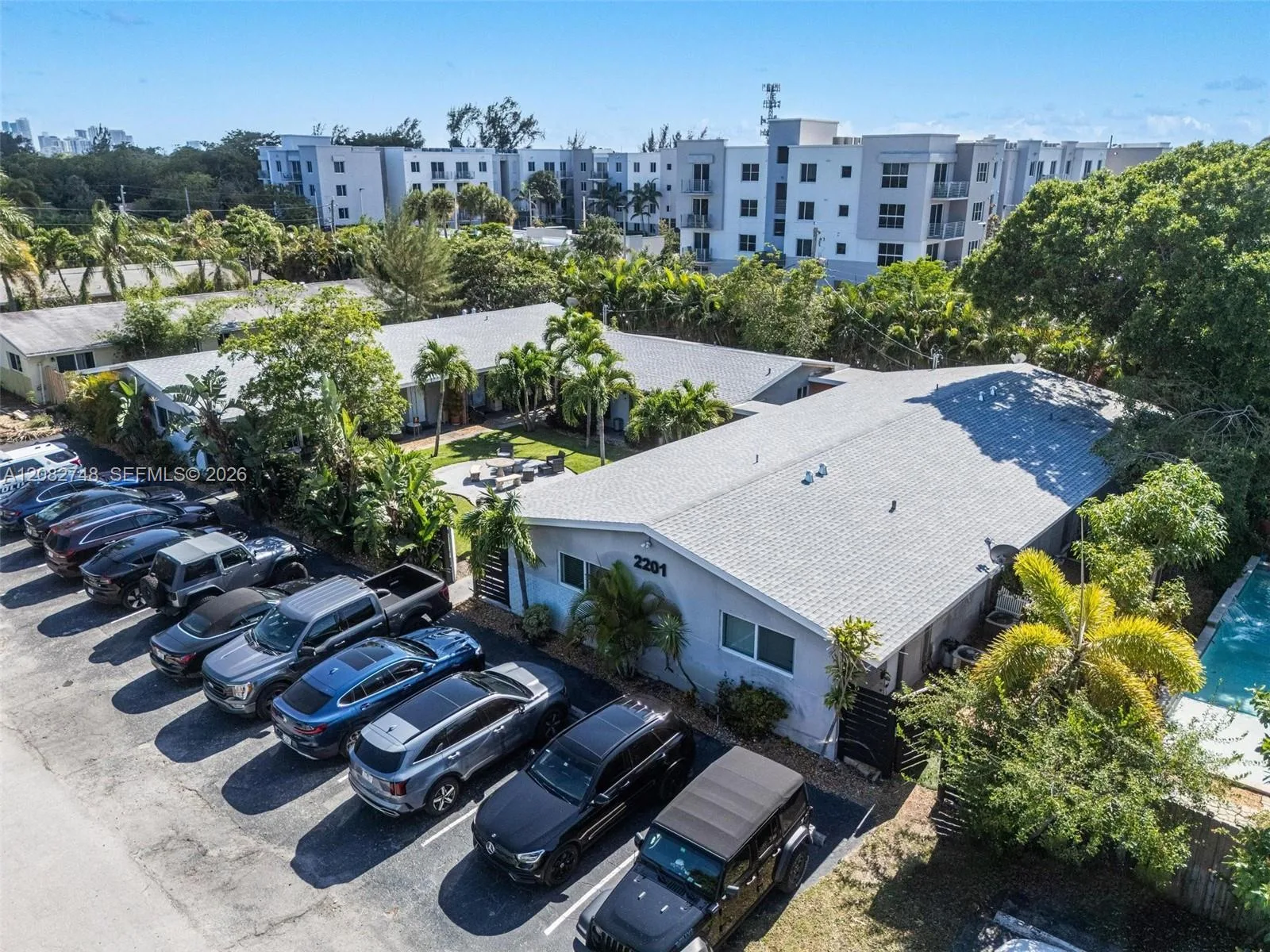 2201 NE 14th Ave # 9, Wilton Manors, FL 33305