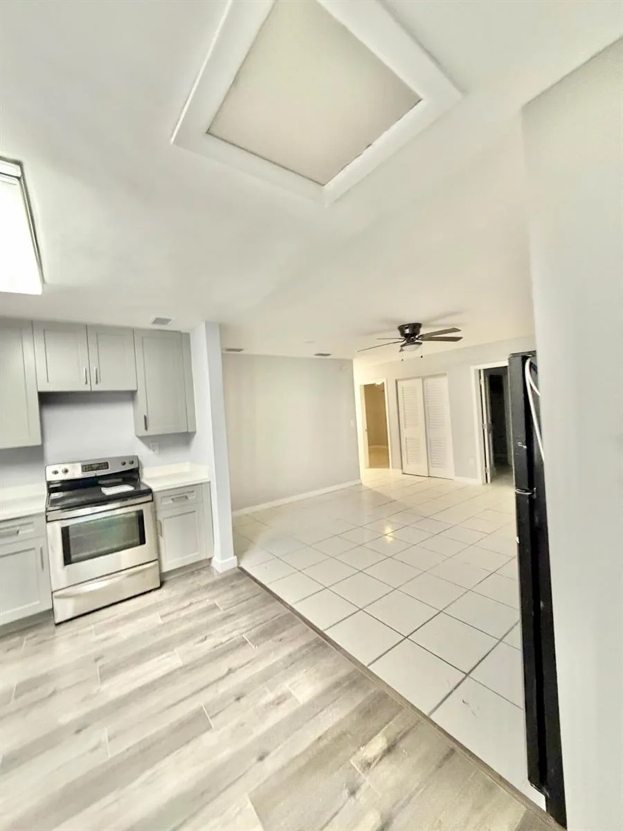 2941 NW 195th Street, Miami Gardens, FL 33056 photo 4