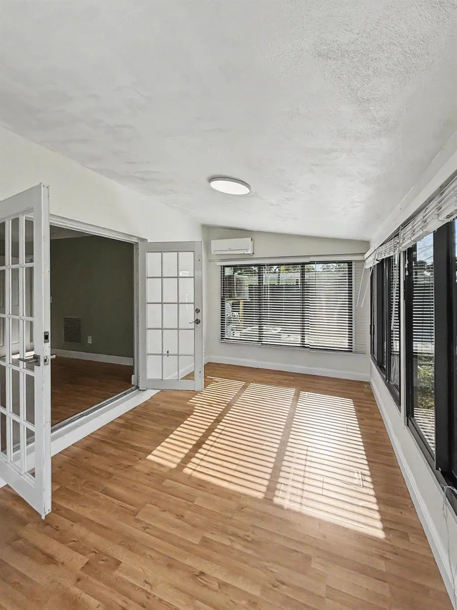 150 SE 5th Court, Pompano Beach, FL 33060 photo 8