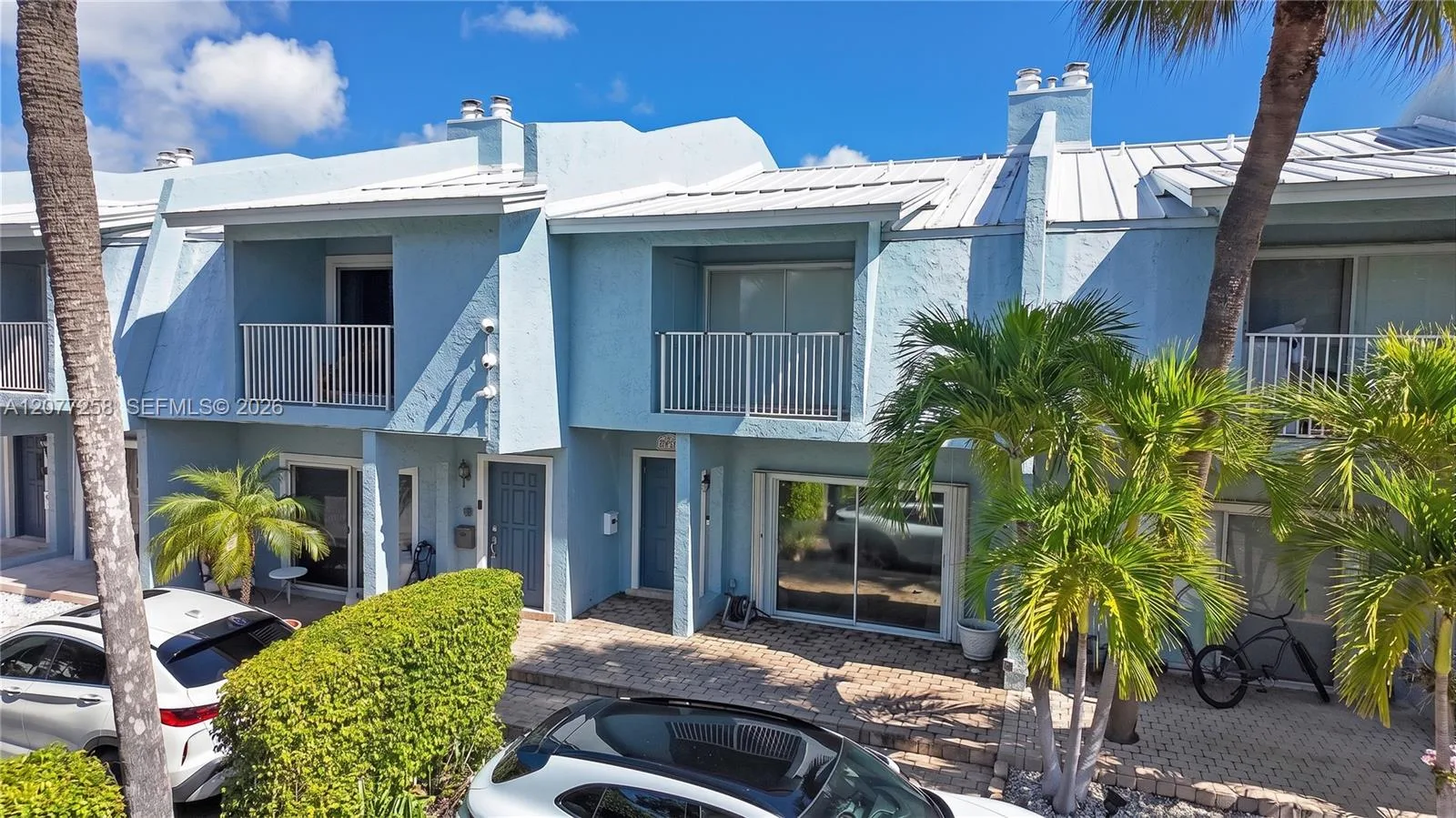 2119 NE 44th St, Lighthouse Point, FL 33064 photo 2