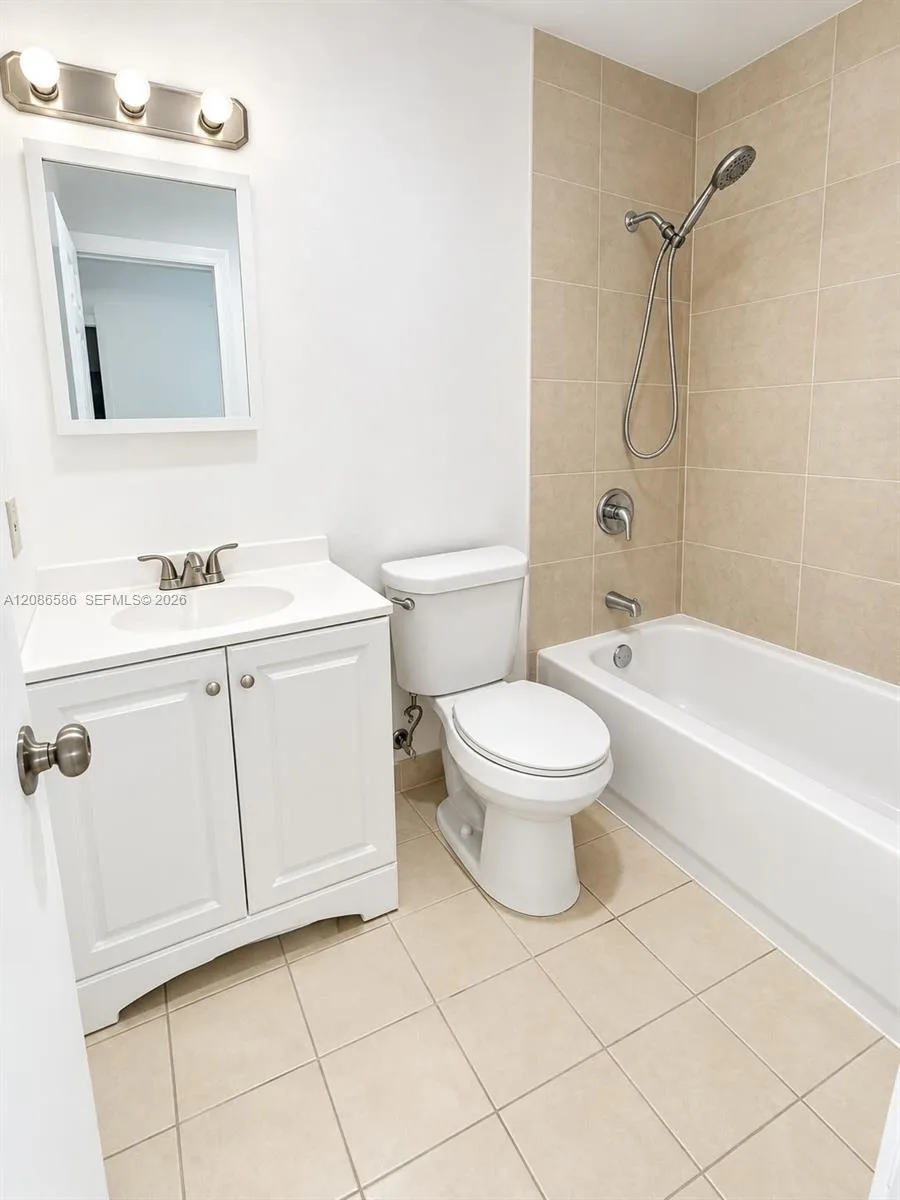 1337 S Dixie Hwy # 517, Deerfield Beach, FL 33441