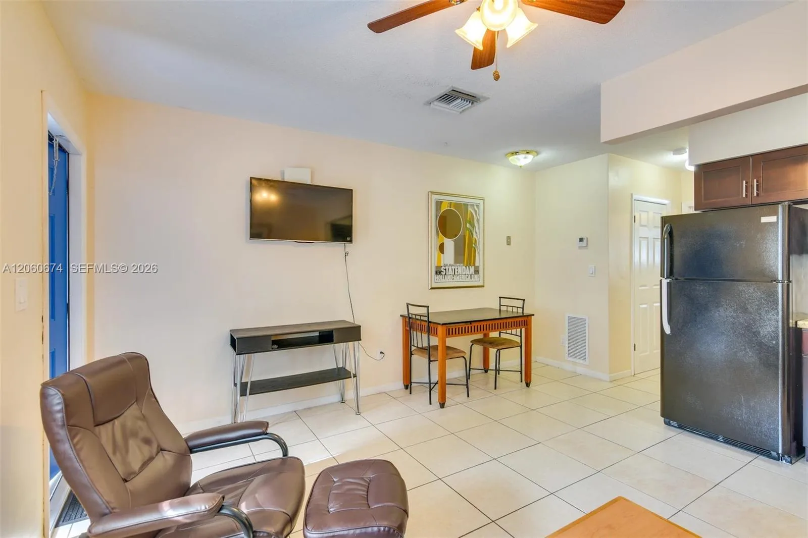 412 NE 4th Ave, Hallandale Beach, FL 33009 photo 10