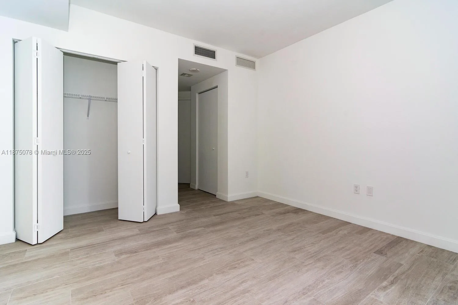 55 SW 9 St # 1606, Miami, FL 33130 photo 11