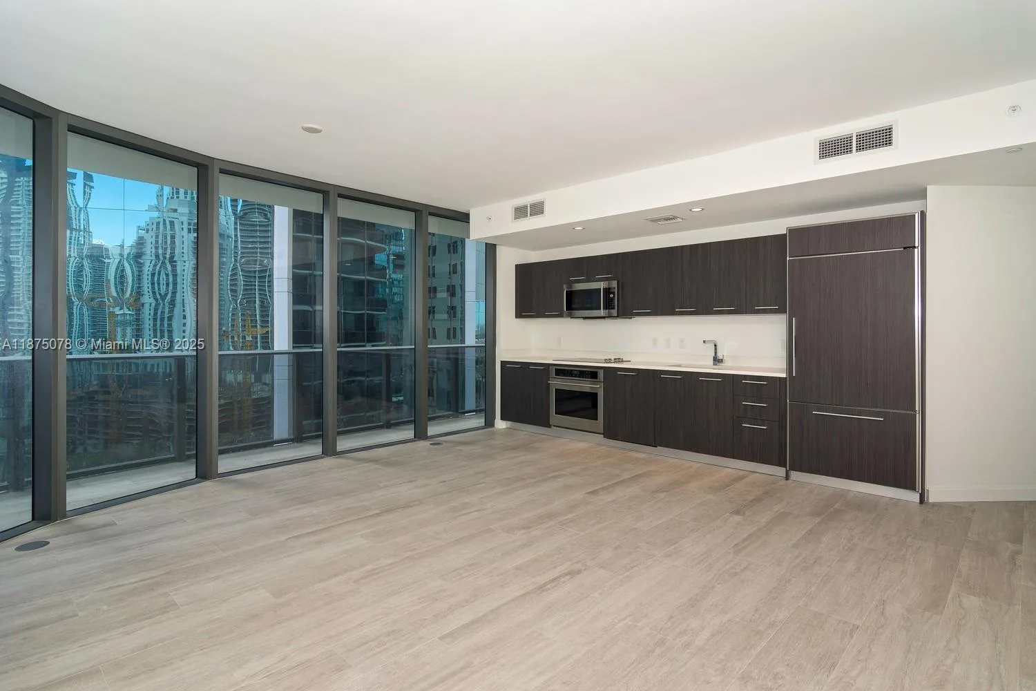 55 SW 9 St # 1606, Miami, FL 33130 photo 4