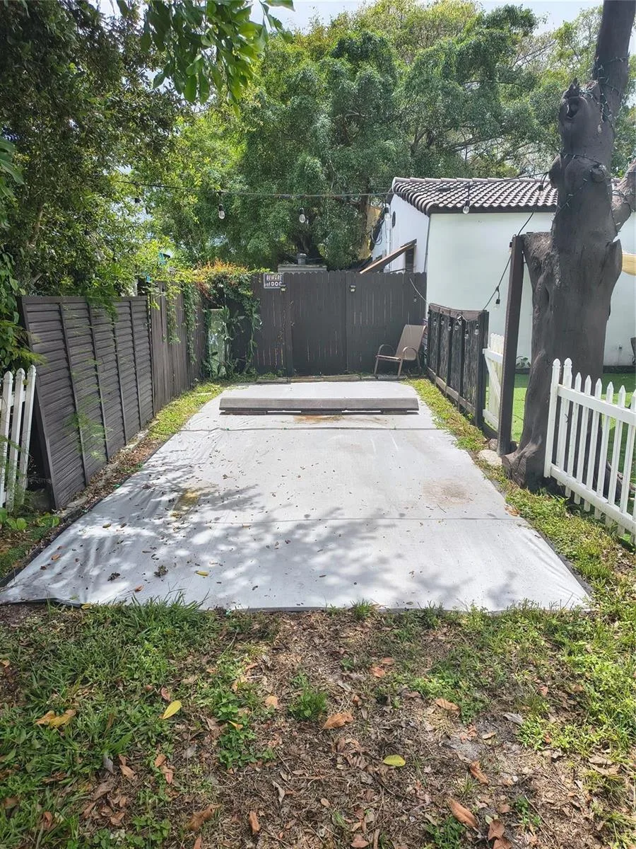2206 Coolidge Street # Unit B, Hollywood, FL 33020